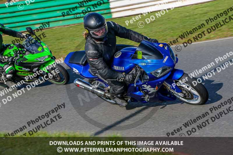 PJM Wedding Photography;enduro digital images;event digital images;eventdigitalimages;mallory park;mallory park photographs;mallory park trackday;mallory park trackday photographs;no limits trackdays;peter wileman photography;racing digital images;trackday digital images;trackday photos